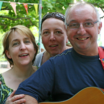 #sommerparty 2014 mit den Musikern: Vanessa und Reini, mittendrin A.-K.Matz